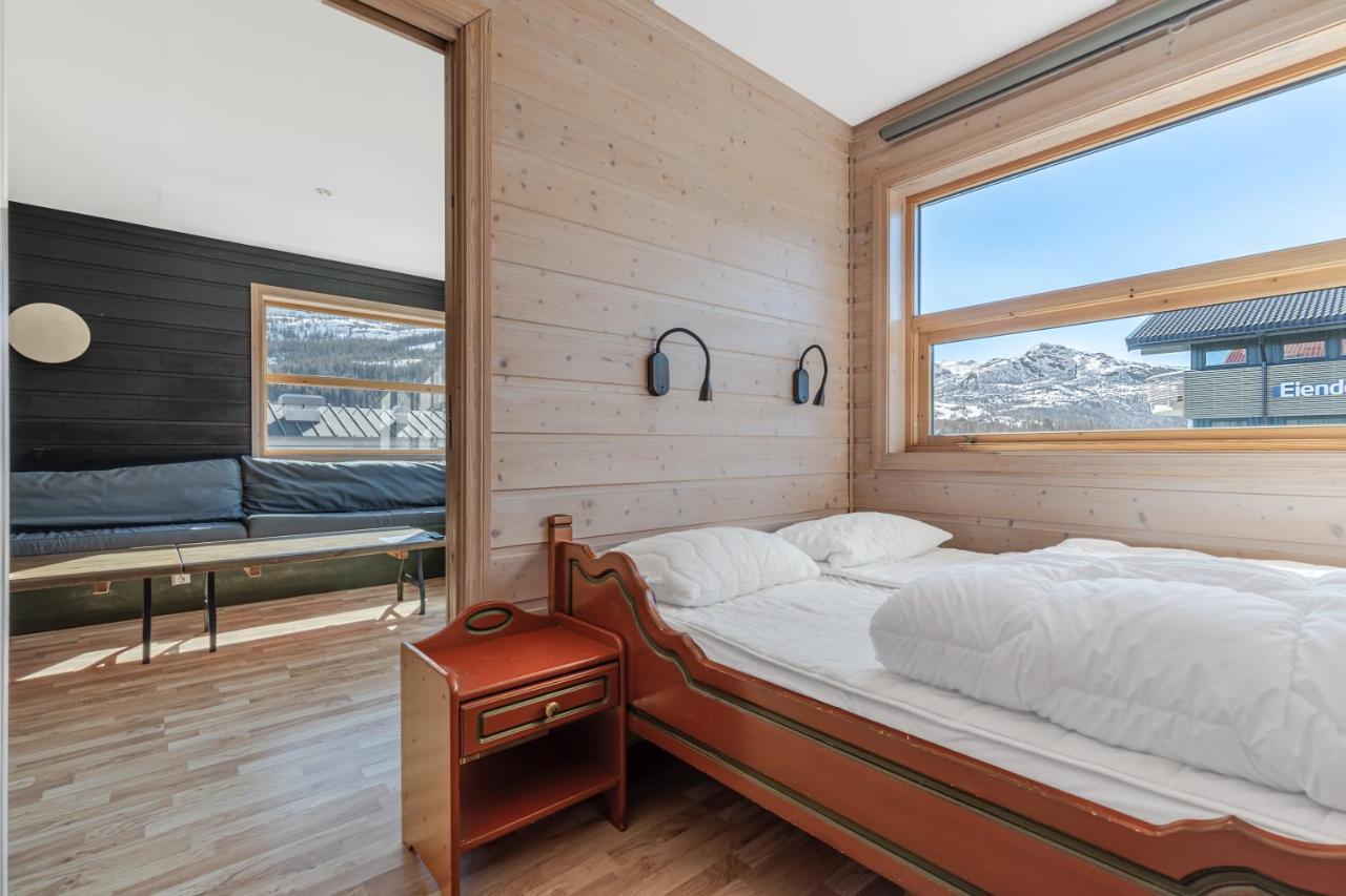Apartment Skiers 2 - Saga *