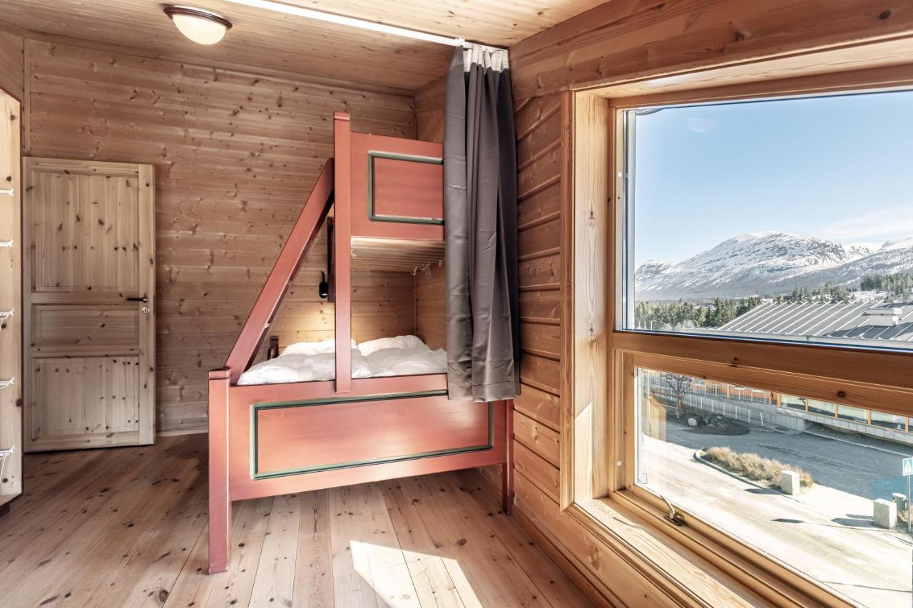 Apartment Skiers 2 - Saga